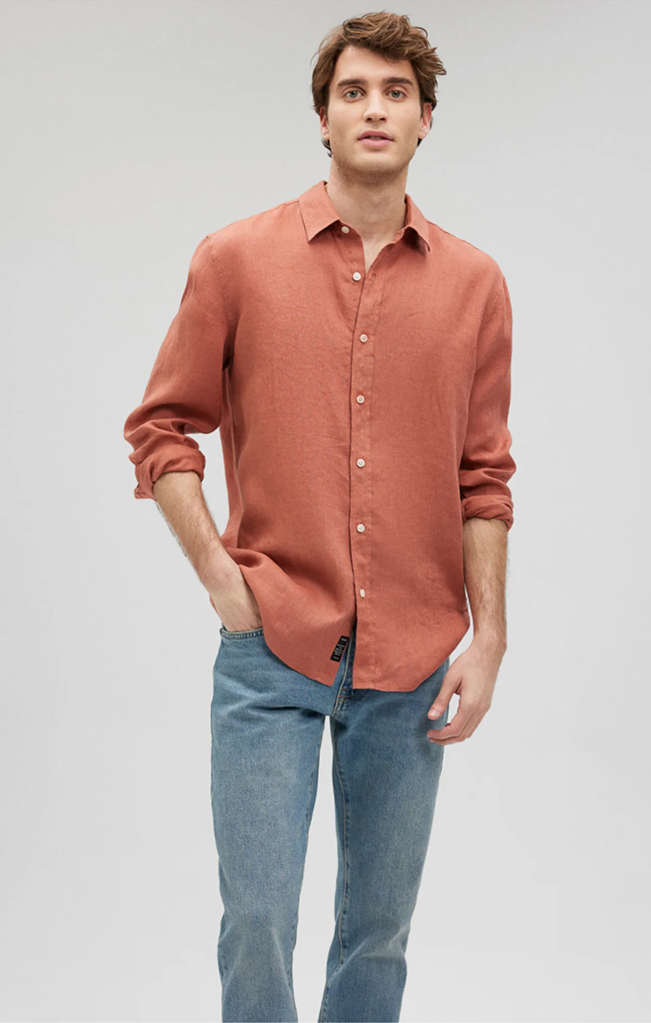 LINEN BUTTON-UP SHIRT IN CEDAR WOOD