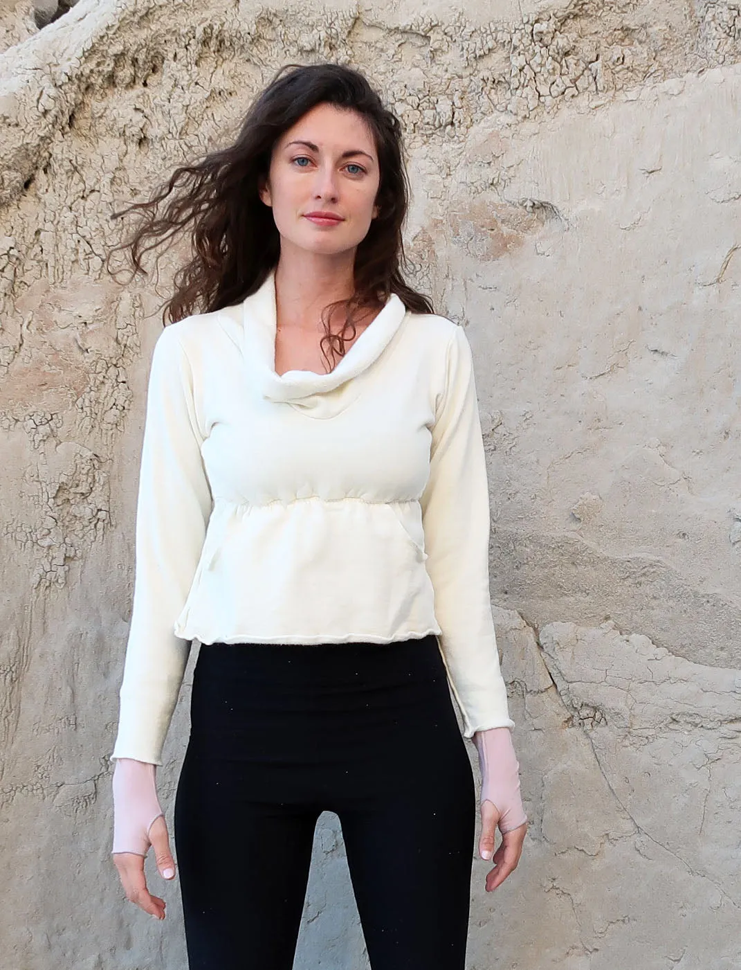 Many Moons Kangaroo Empire Simplicity Cropped Shirt