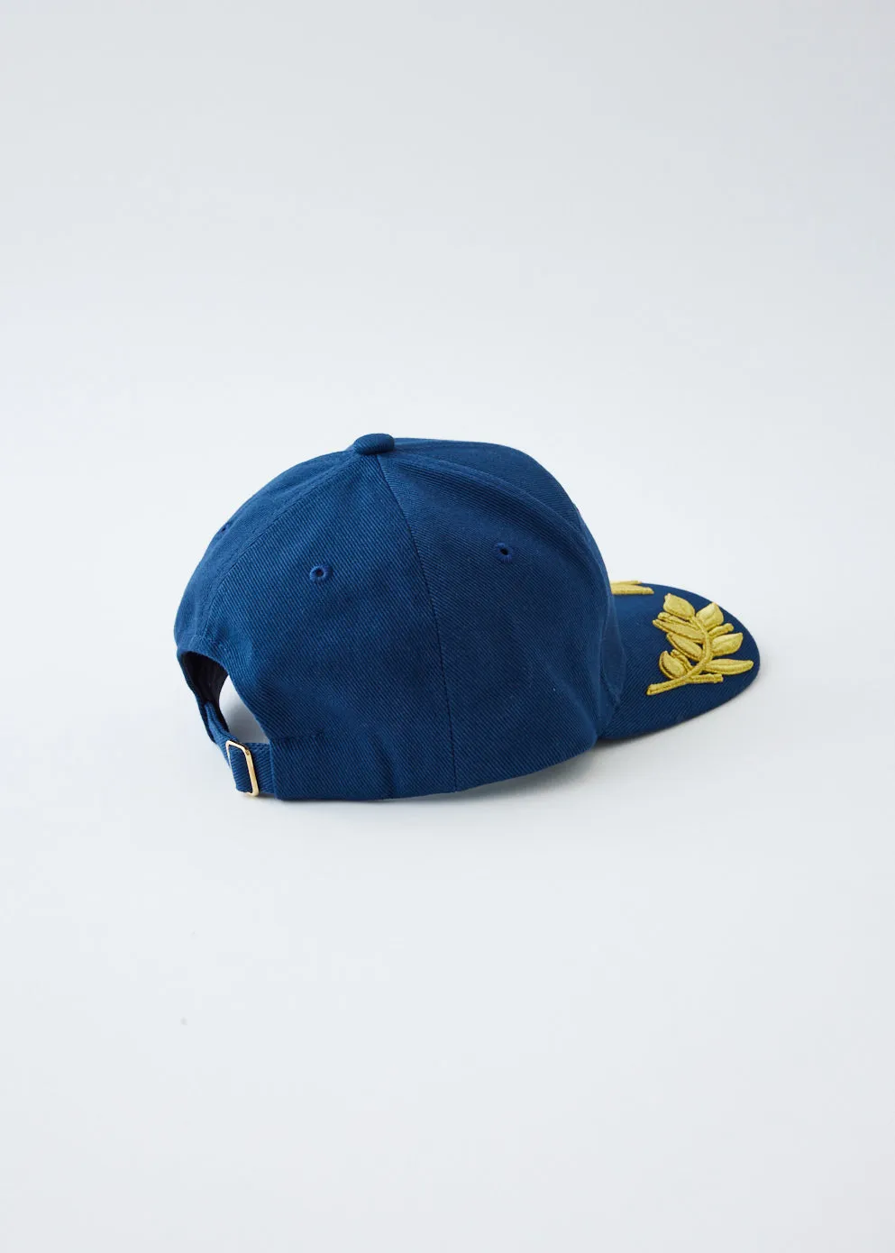 Par Avion Laurel Cap