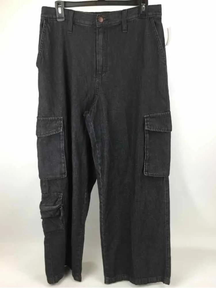 Universal Thread Women Size 12 Black Wide Leg Cargo Jeans