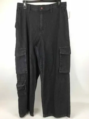 Universal Thread Women Size 12 Black Wide Leg Cargo Jeans